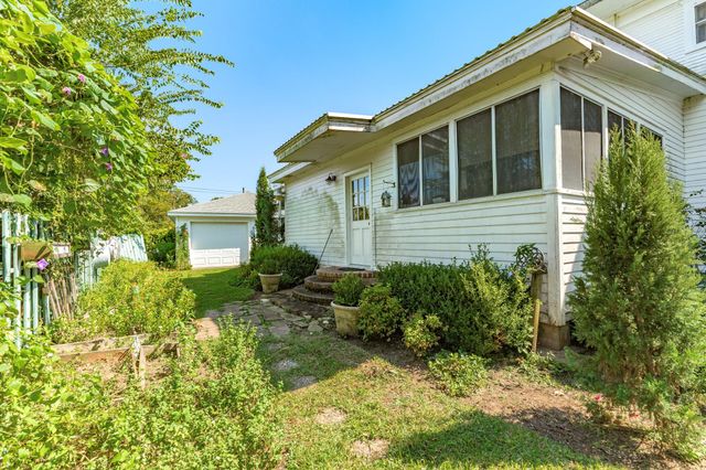 406 W Washington Street, Brazoria, TX 77422