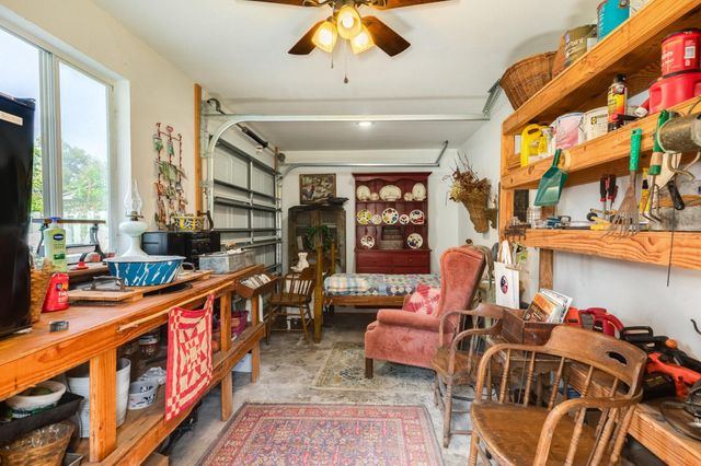406 W Washington Street, Brazoria, TX 77422
