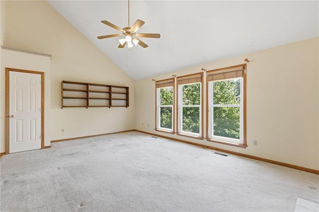 340 SE Bingham Drive, Lee's Summit, MO 64063