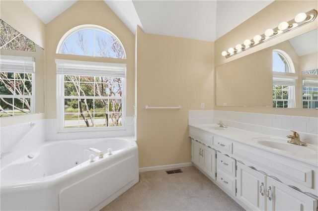 340 SE Bingham Drive, Lee's Summit, MO 64063