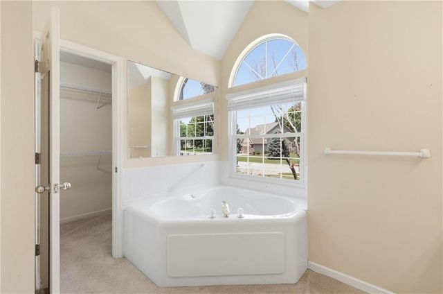 340 SE Bingham Drive, Lee's Summit, MO 64063
