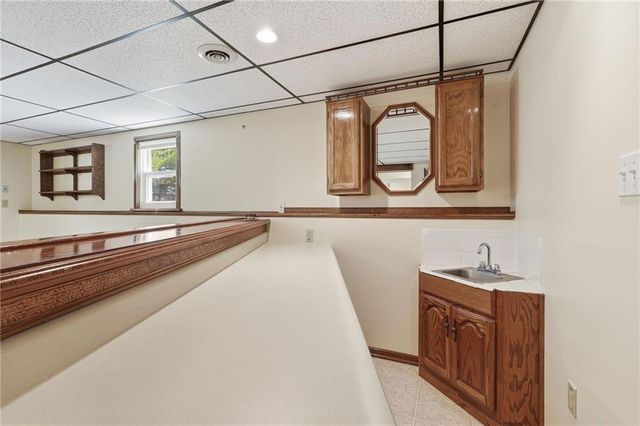 340 SE Bingham Drive, Lee's Summit, MO 64063