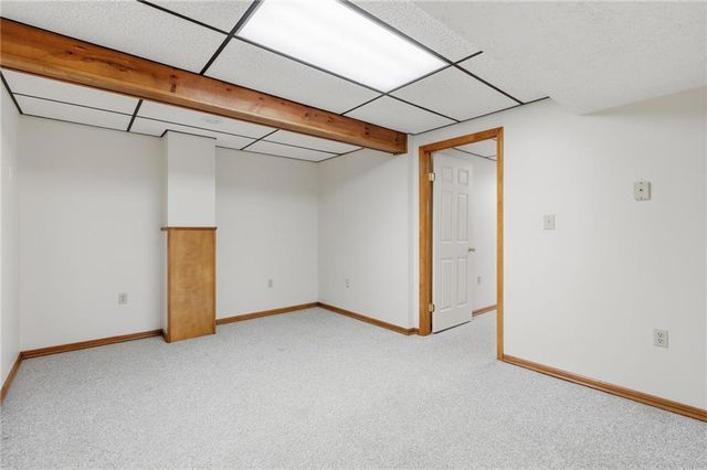 340 SE Bingham Drive, Lee's Summit, MO 64063