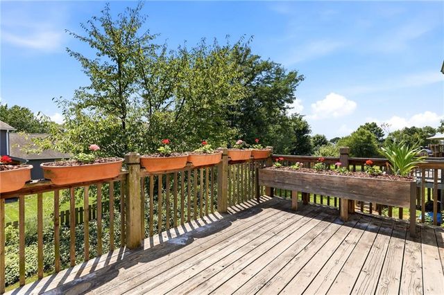 340 SE Bingham Drive, Lee's Summit, MO 64063