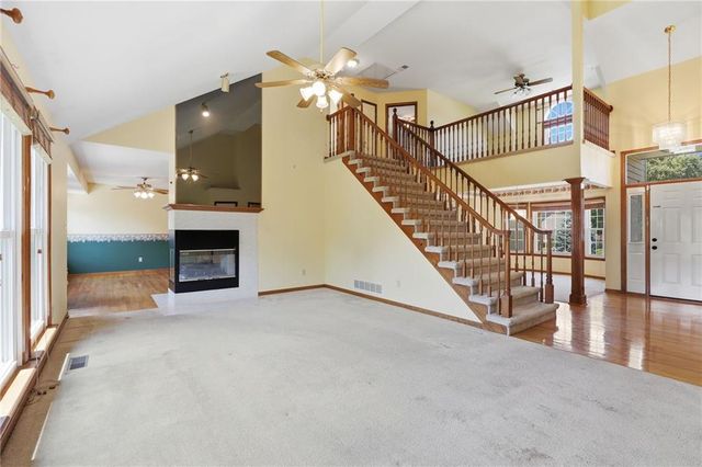 340 SE Bingham Drive, Lee's Summit, MO 64063