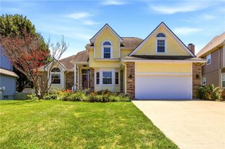 340 SE Bingham Drive, Lee's Summit, MO 64063