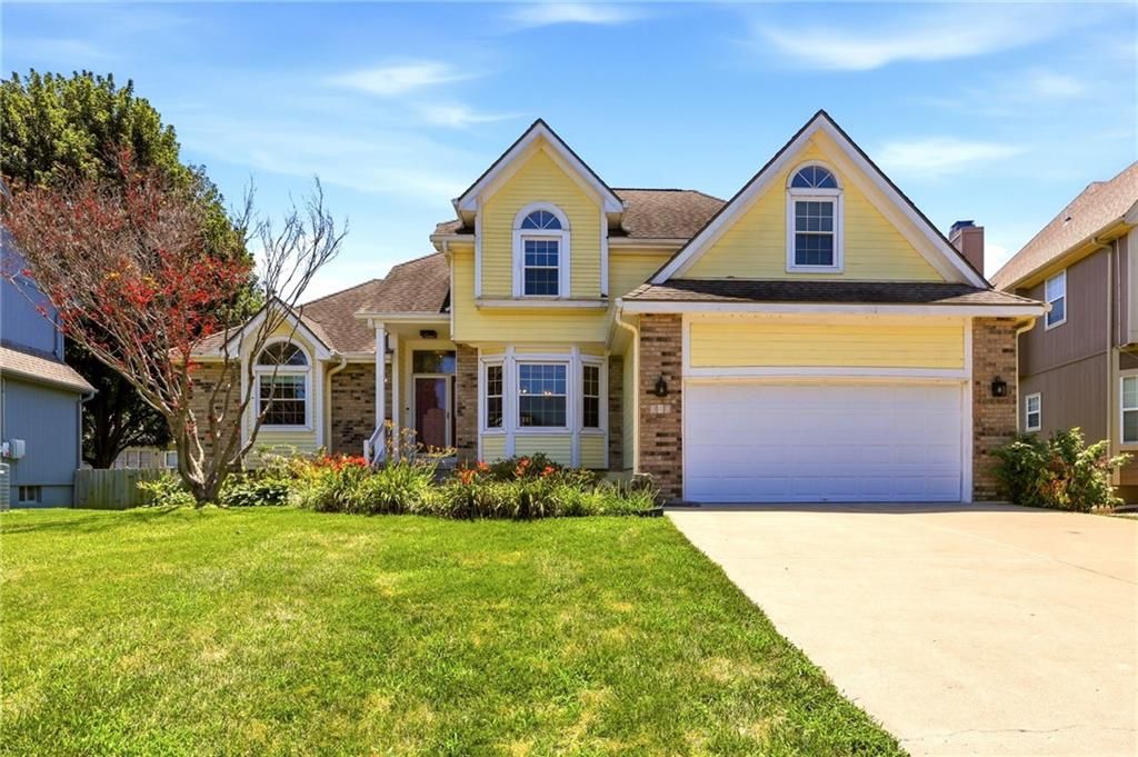 340 SE Bingham Drive, Lee's Summit, MO 64063