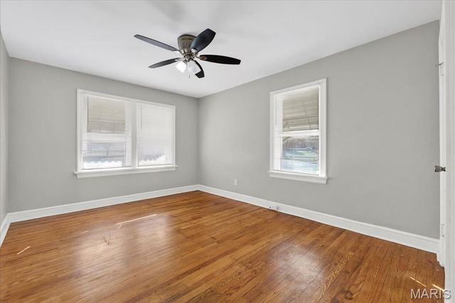 6851 Raymond Avenue, University City, MO 63130