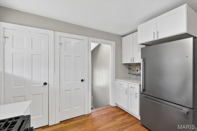 6851 Raymond Avenue, University City, MO 63130