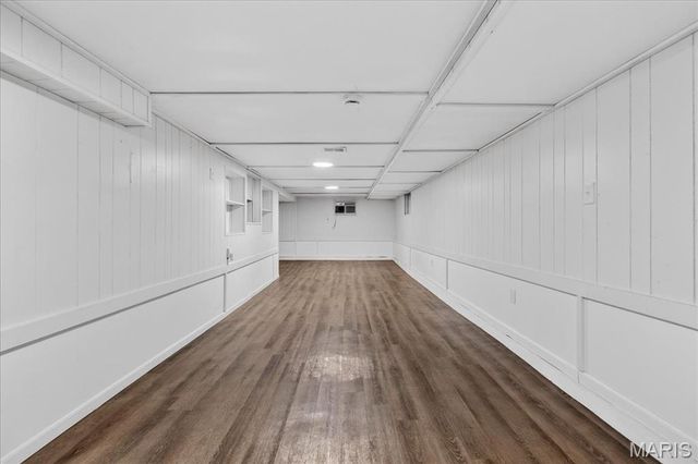 6851 Raymond Avenue, University City, MO 63130