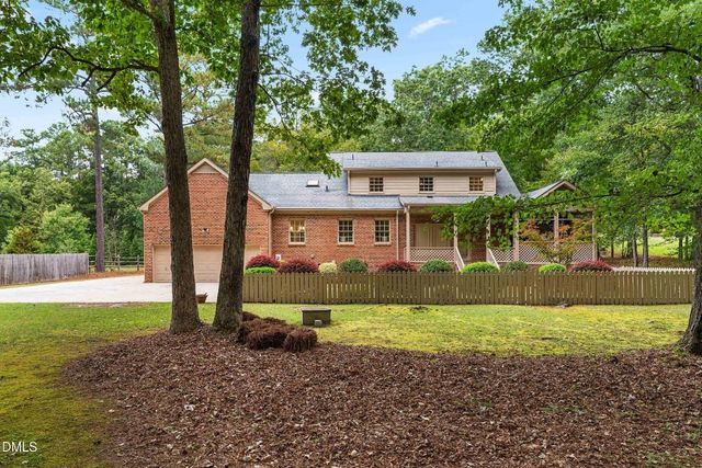 1015 Mulberry Road, Clayton, NC 27520