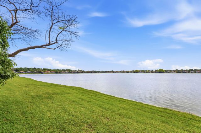 3622 Coco Lake Drive, Coconut Creek, FL 33073