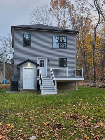 9 Trues Pkwy, Sandown, NH 03873