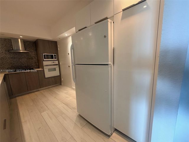 4001 S Ocean Dr 8H, Hollywood, FL 33019