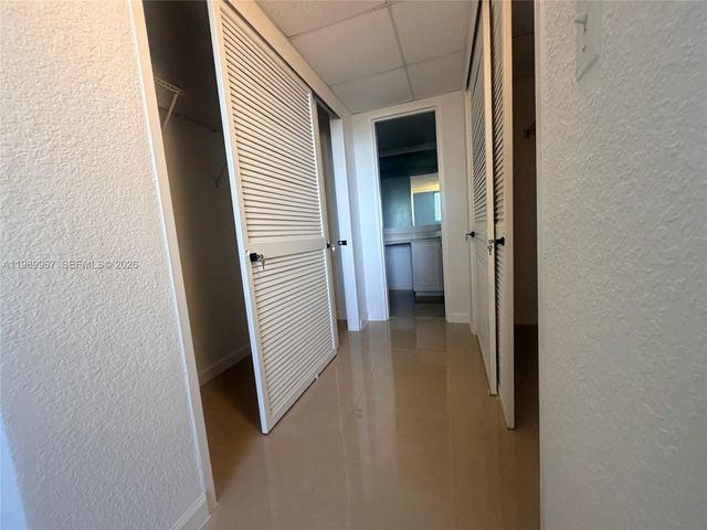 4001 S Ocean Dr 8H, Hollywood, FL 33019