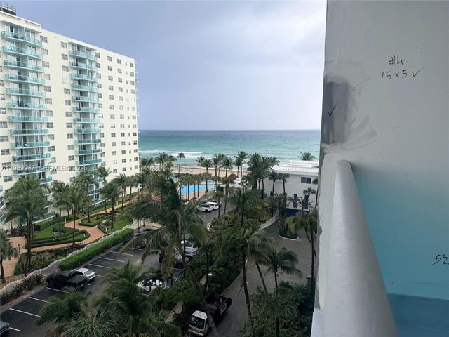 4001 S Ocean Dr 8H, Hollywood, FL 33019