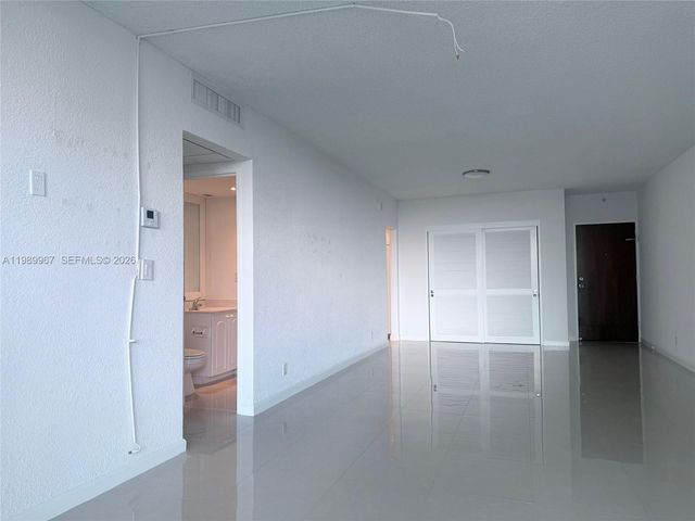 4001 S Ocean Dr 8H, Hollywood, FL 33019