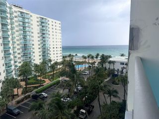 4001 S Ocean Dr 8H, Hollywood, FL 33019