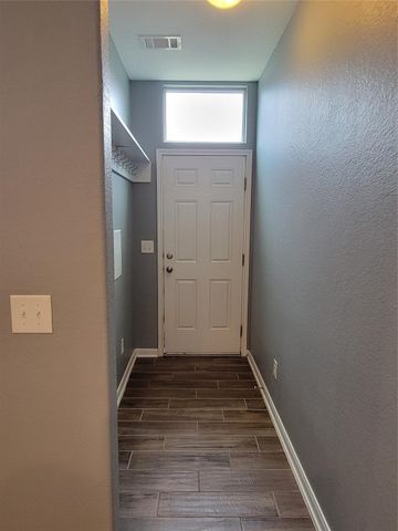 1521 Arbor Knot DR, Kyle, TX 78640