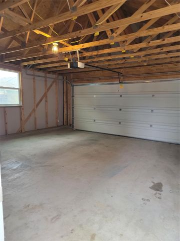 1521 Arbor Knot DR, Kyle, TX 78640
