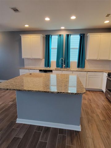 1521 Arbor Knot DR, Kyle, TX 78640