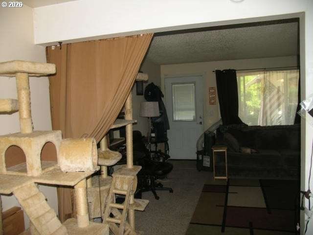 35 Ne 157TH Ave, Portland, OR 97230