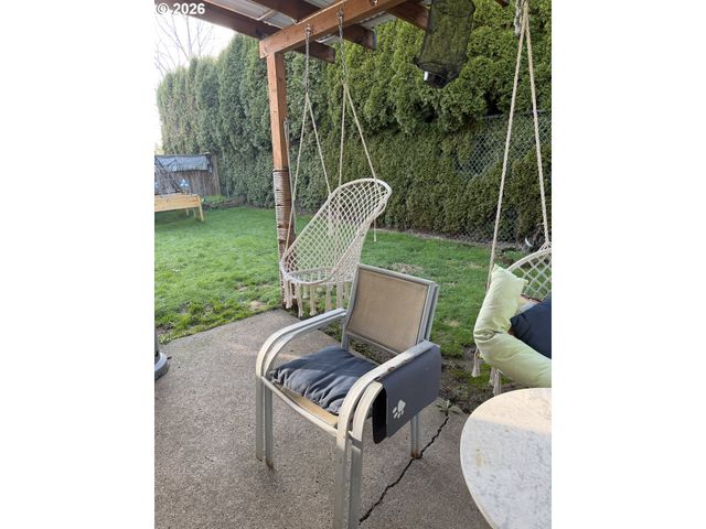 35 Ne 157TH Ave, Portland, OR 97230