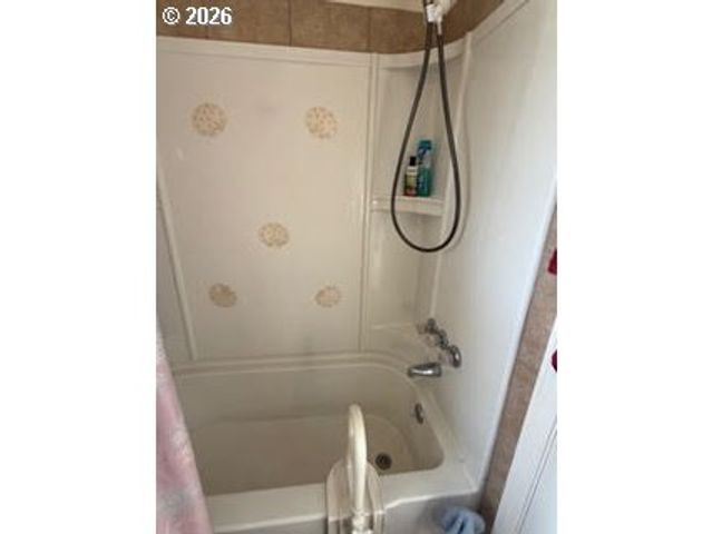 35 Ne 157TH Ave, Portland, OR 97230