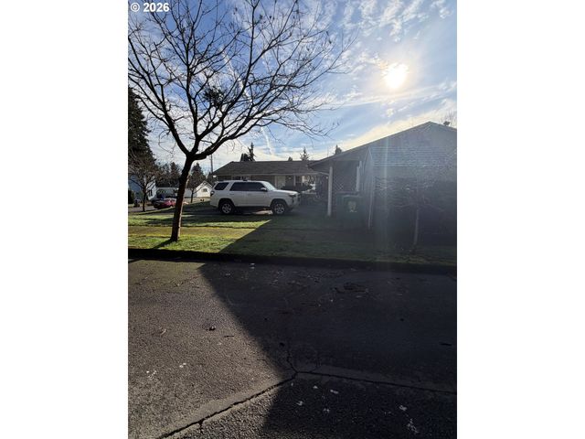 35 Ne 157TH Ave, Portland, OR 97230