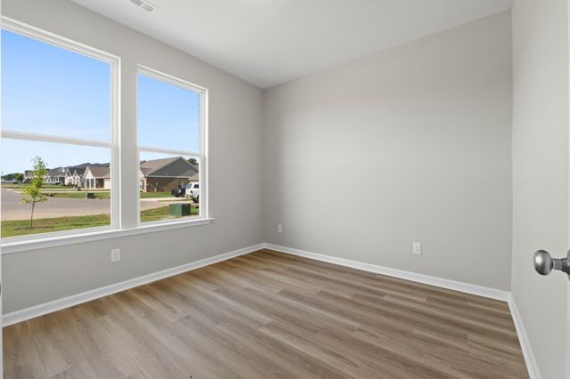 28 Aurora Cir, Fayetteville, TN 37334