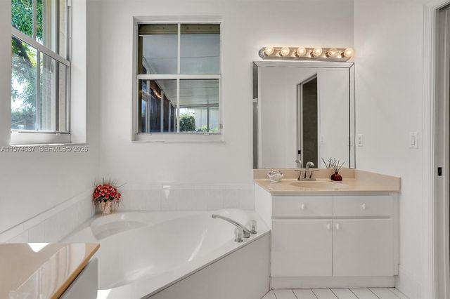 849 NW 136th Ave, Miami, FL 33182