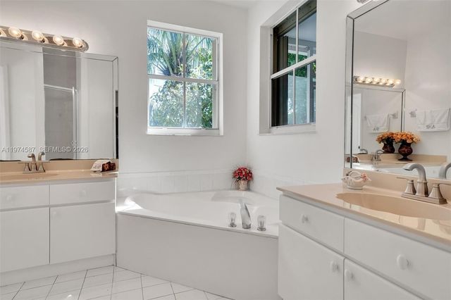 849 NW 136th Ave, Miami, FL 33182