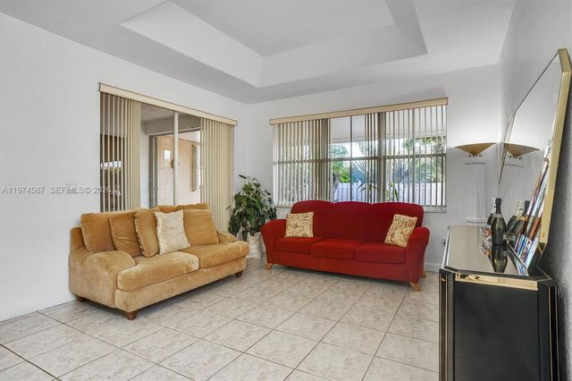 849 NW 136th Ave, Miami, FL 33182