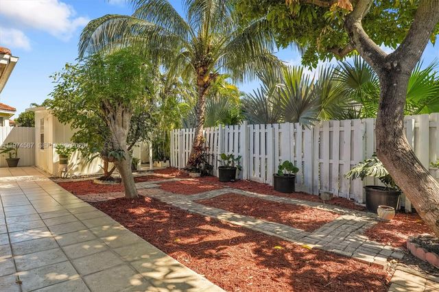 849 NW 136th Ave, Miami, FL 33182