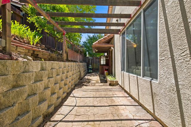 2941 Cricket Club Ct, Rocklin, CA 95765