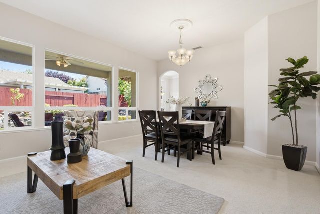 2941 Cricket Club Ct, Rocklin, CA 95765