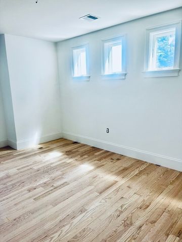 55 Widow Rites Ln, Sudbury, MA 01776