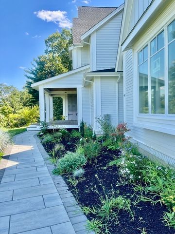 55 Widow Rites Ln, Sudbury, MA 01776