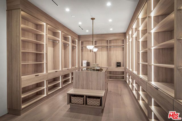 4830 Valjean Avenue, Encino (los Angeles), CA 91436