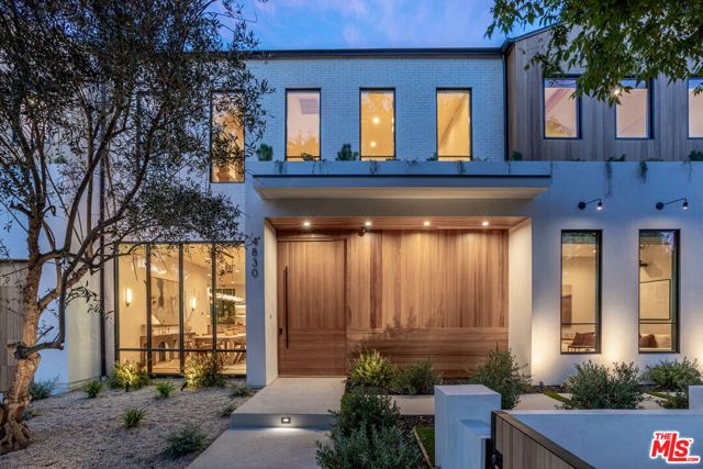 4830 Valjean Avenue, Encino (los Angeles), CA 91436