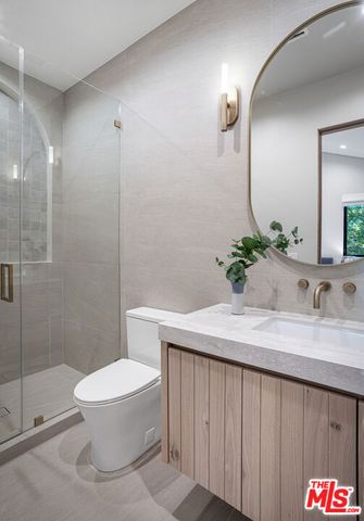 4830 Valjean Avenue, Encino (los Angeles), CA 91436