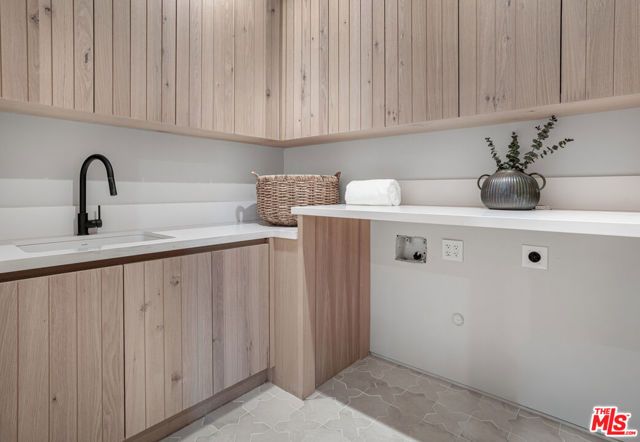 4830 Valjean Avenue, Encino (los Angeles), CA 91436