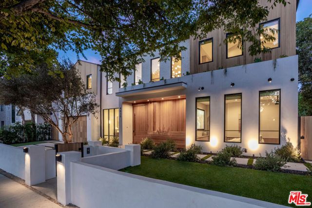 4830 Valjean Avenue, Encino (los Angeles), CA 91436