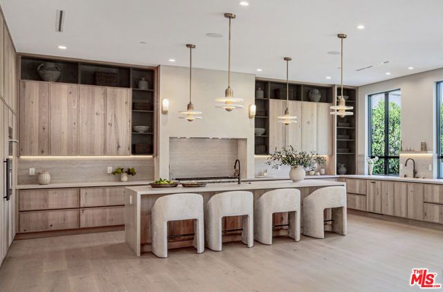 4830 Valjean Avenue, Encino (los Angeles), CA 91436