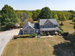 756 Paris Avenue SE, Paris, OH 44669