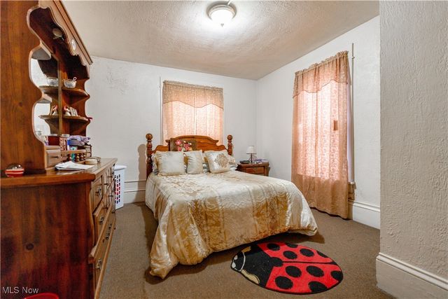 900 4th Street SW, Canton, OH 44707