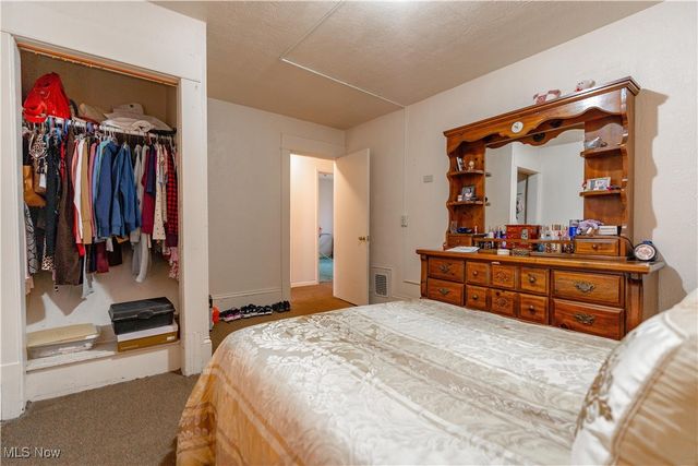 900 4th Street SW, Canton, OH 44707