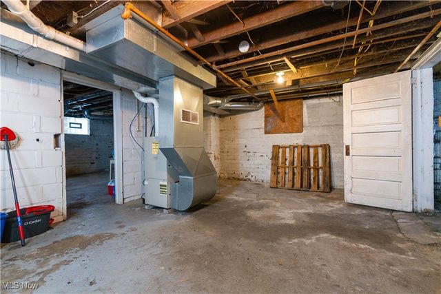 900 4th Street SW, Canton, OH 44707