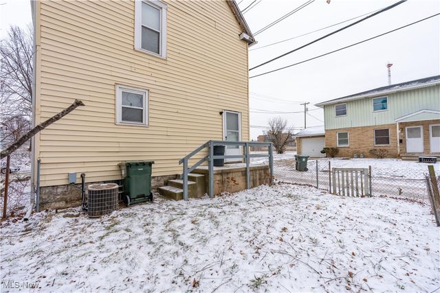 900 4th Street SW, Canton, OH 44707