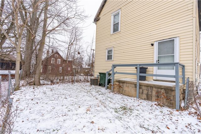 900 4th Street SW, Canton, OH 44707